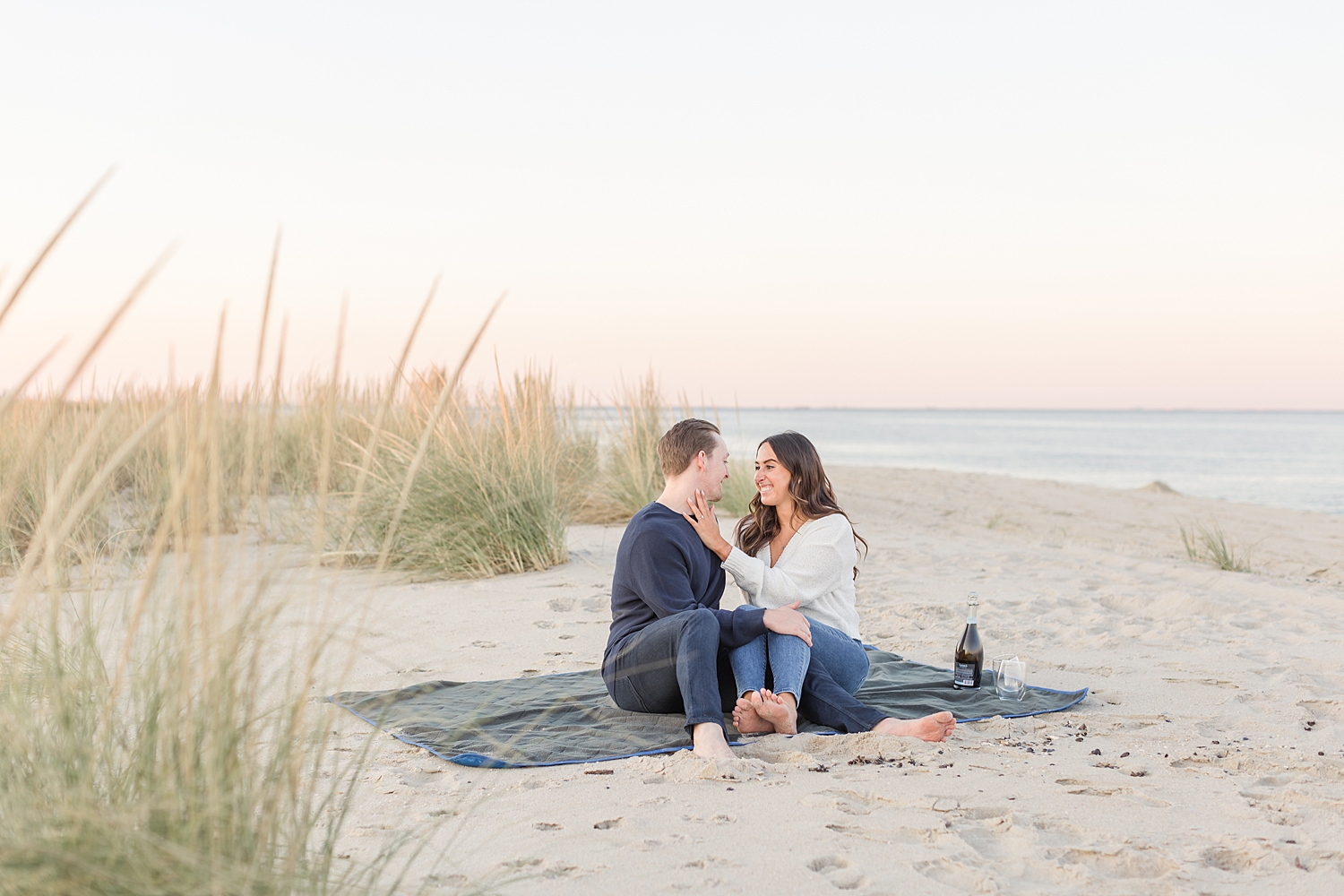 timeless engagement photos at the beach